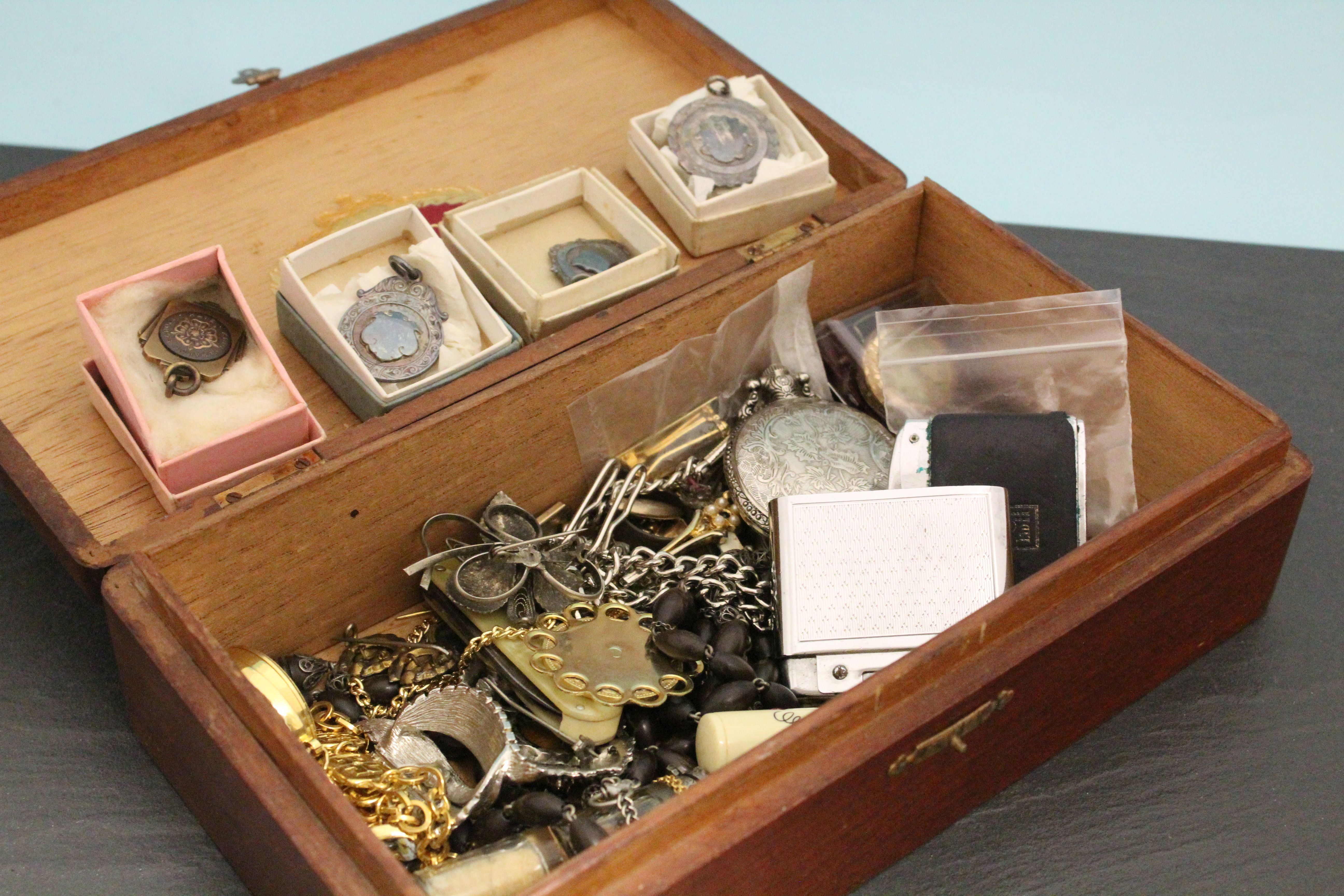 Cigar box of mixed collectables including jewellery and watches