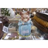 Beswick Beatrix Potter ' Aunty Pettitoes ', gold oval backstamp