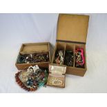 Large collection of vintage & modern costume jewellery