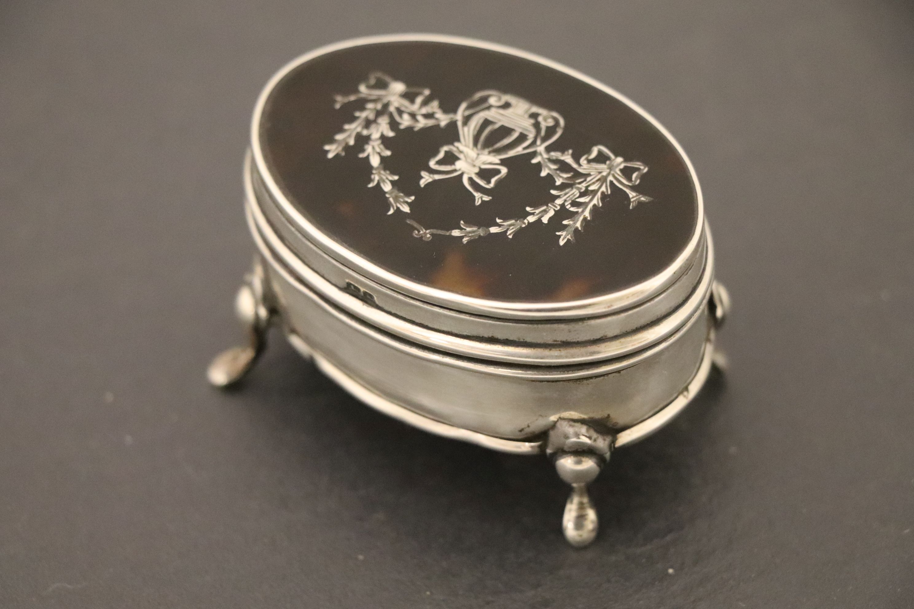 Hallmarked Silver Trinket box with inlaid Tortoiseshell lid - Image 2 of 6