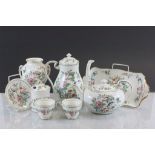 Large collection of Aynsley ceramics in Pembroke pattern