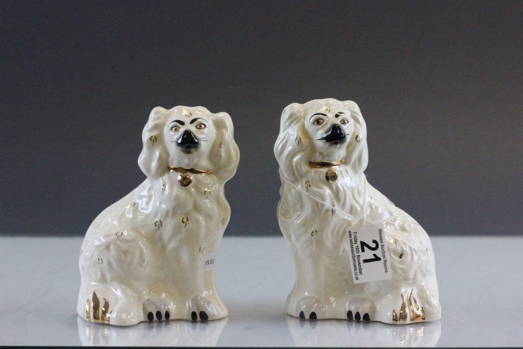 Pair of Beswick Spaniel mantle dogs 1378-6