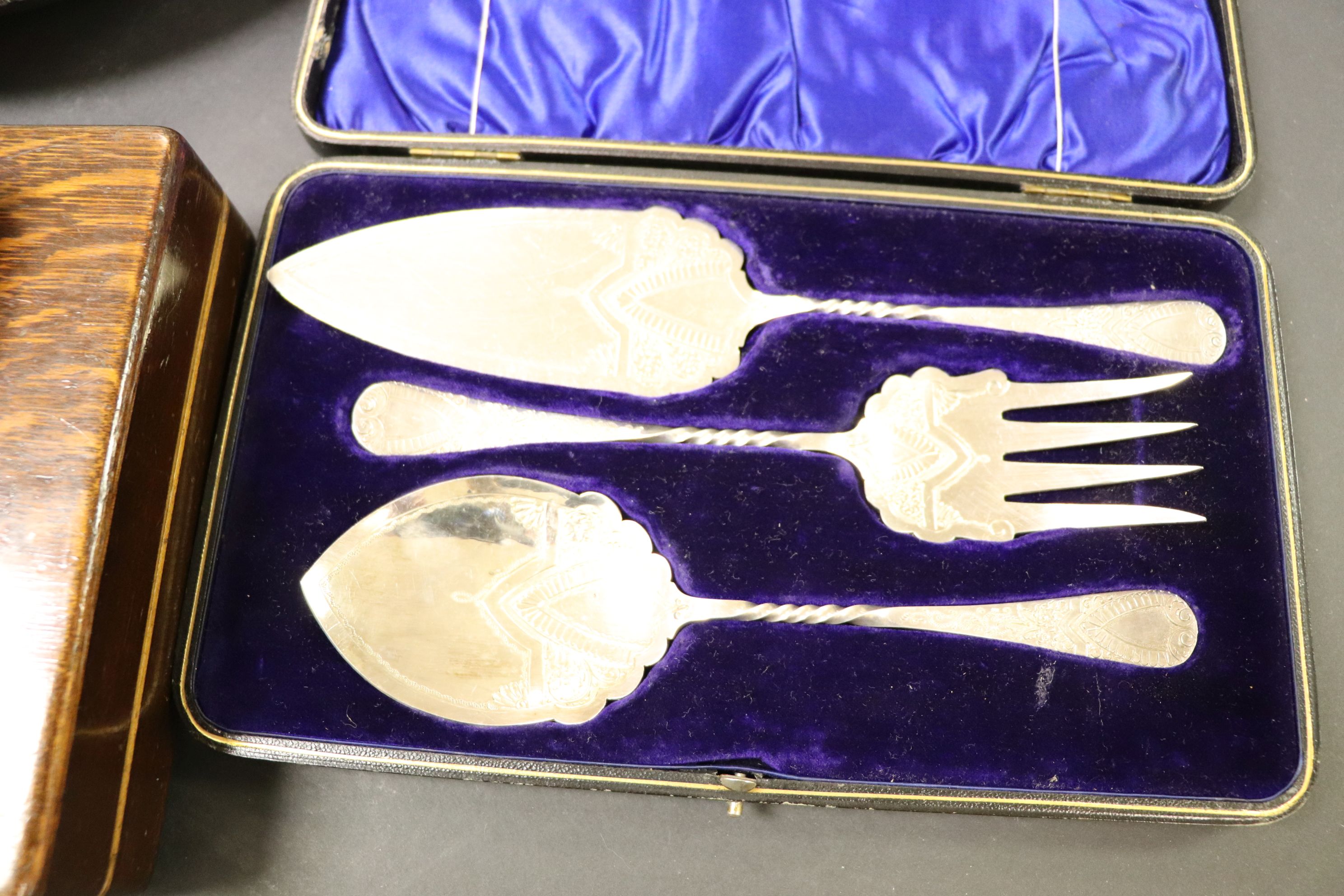 Collection of Silver plate to include Boxed cutlery - Image 5 of 5