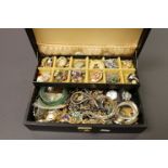 Box of mixed costume jewellery