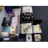Collection of vintage costume jewellery to include Silver