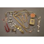 Mixed collectables to include costume jewellery, Vesta, watch chains etc