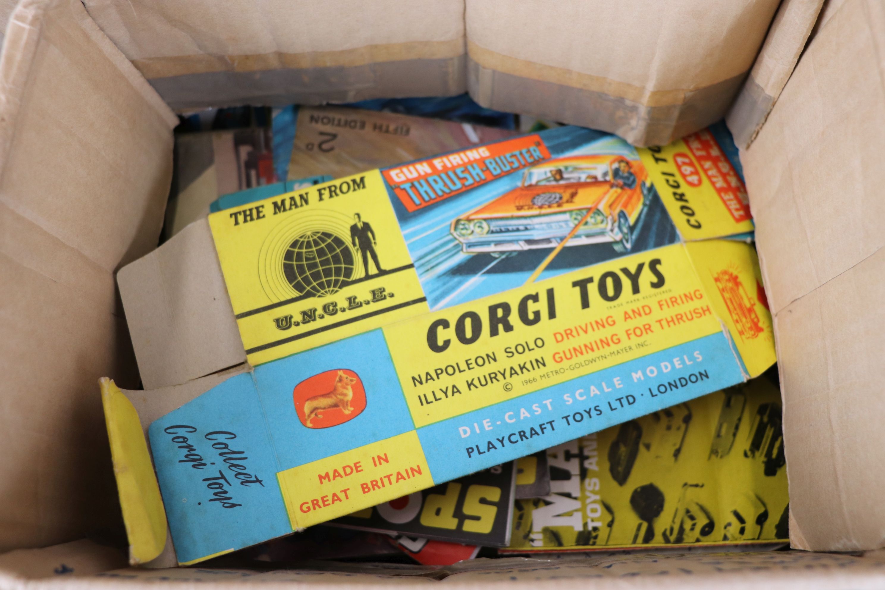 Mixed Lot comprising mainly Corgi empty boxes, Corgi, Dinky, Spot-on, Britains, etc Catalogues, - Image 2 of 6