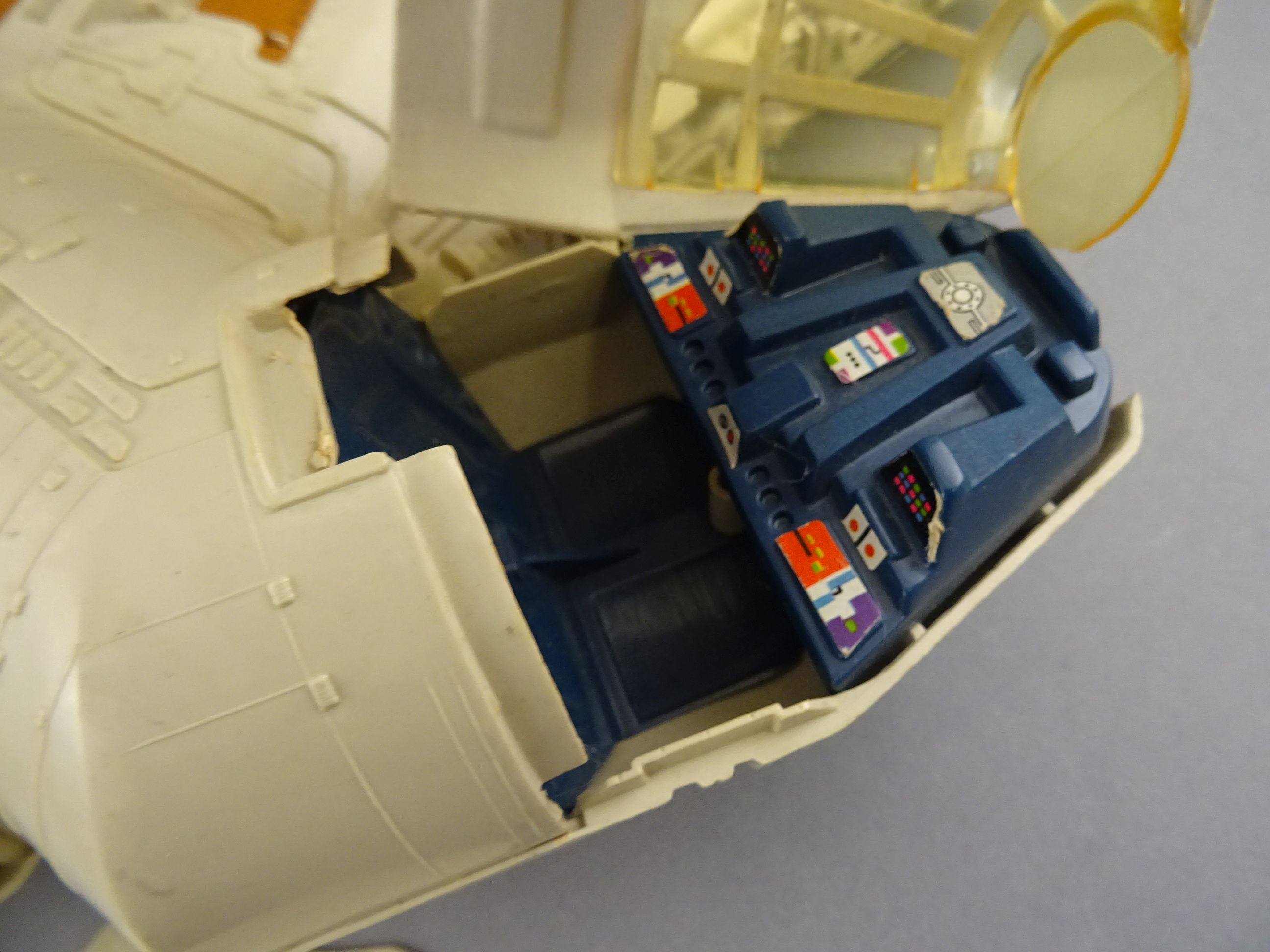 Star Wars - Original boxed Palitoy Star Wars Return of the Jedi Millennium Falcon Vehicle in good - Image 8 of 11