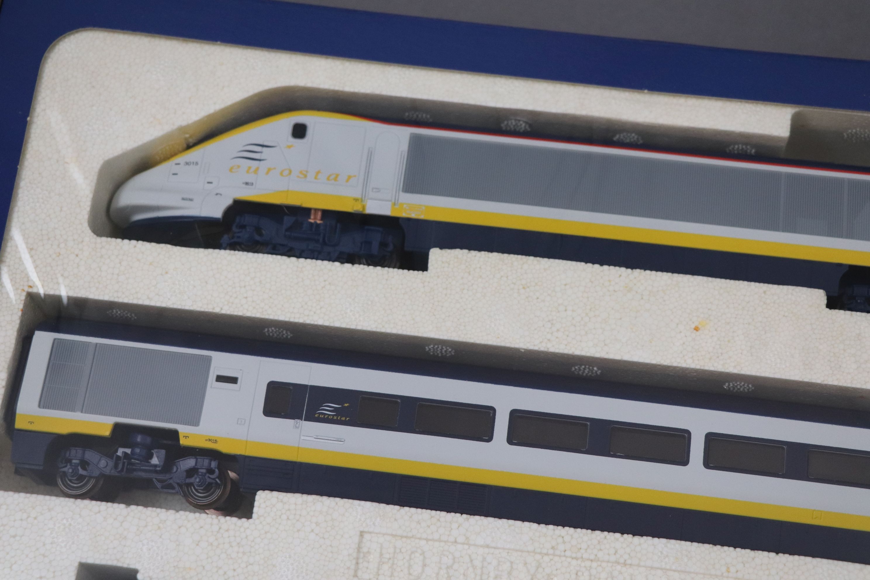 Boxed Hornby 00 gauge R665 Eurostar Train Pack, appears unused - Image 4 of 5
