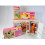 Vintage boxed Sindy Fun Buggy, Dining Table & Chairs, Hairdryer, Bed & Bedclothes plus an unboxed
