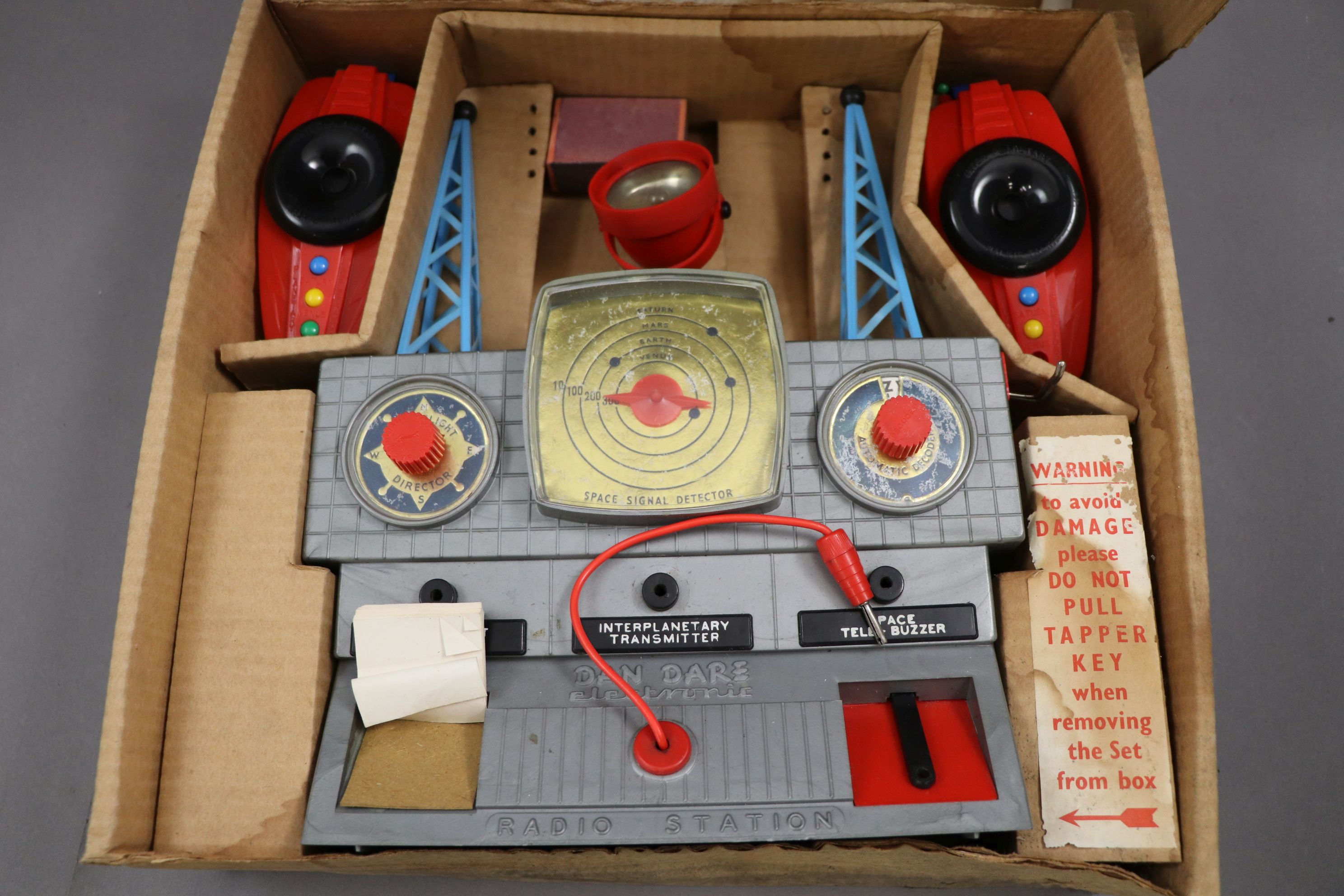 Boxed Merit 3110 Dan Dare Electronic Radio Station Space Control in gd condition, box lid stained - Image 3 of 5