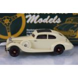 Boxed Lansdowne Models by Brooklyn Models 1:43 LDM 29 1935 Triumph Vitesse Flow-Free in cream,