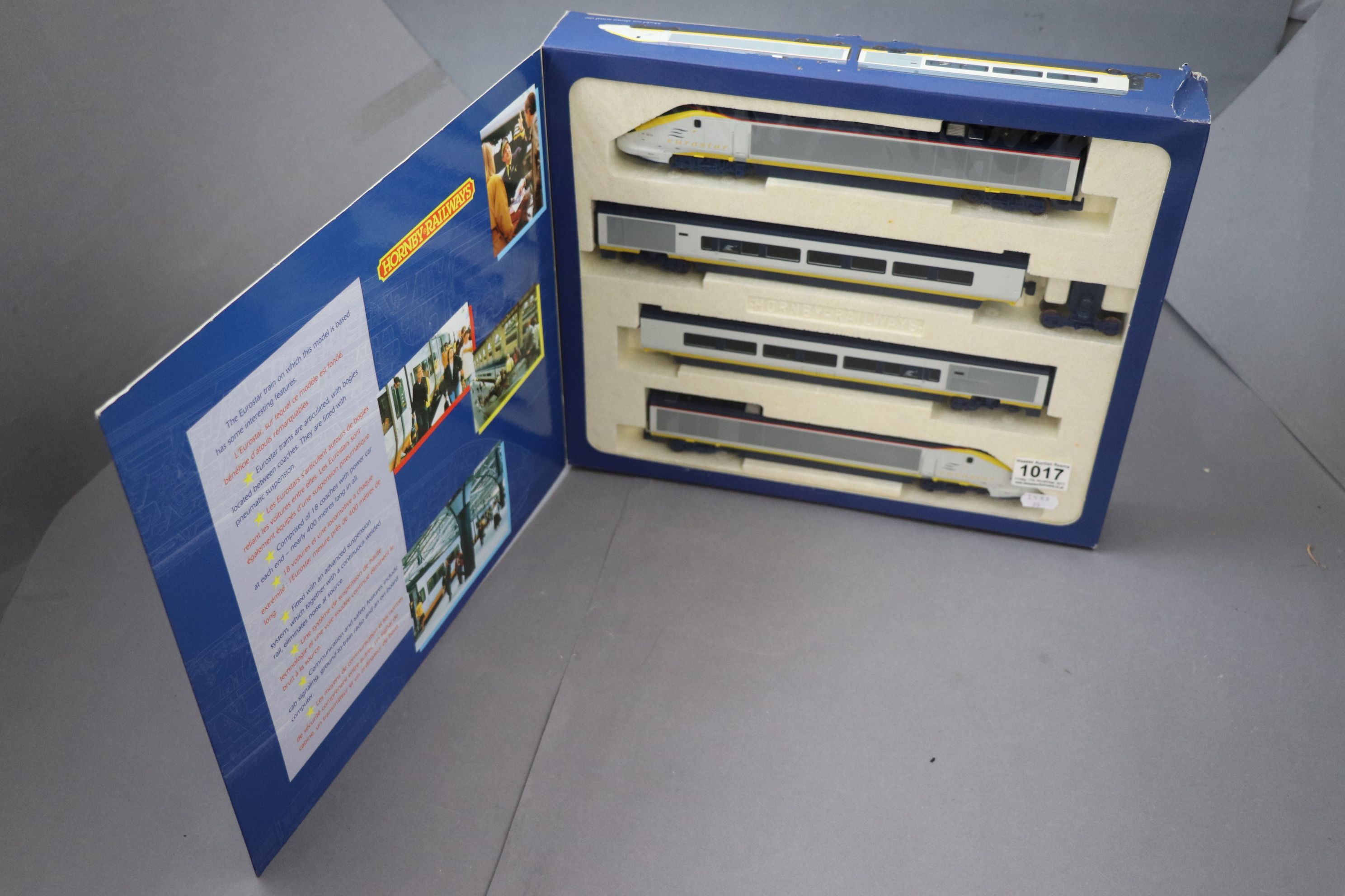 Boxed Hornby 00 gauge R665 Eurostar Train Pack, appears unused - Image 2 of 5