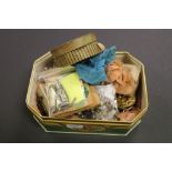 Peek Freans biscuit tin containing mementoes/keepsakes, an assortment of costume jewellery and