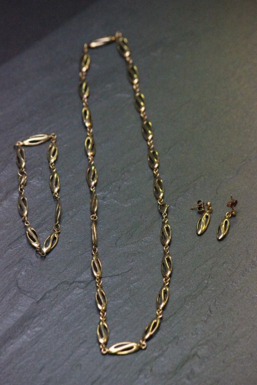 9ct Gold Necklace, Bracelet and Earrings Set, approx. 50 grams