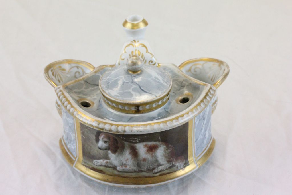 19th century Barr, Flight & Barr Worcester Ceramic Inkwell with marble effect decoration and spaniel