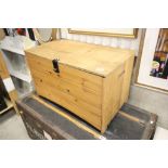 Mostly Pine Blanket Box