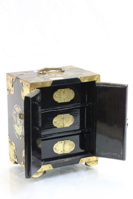 Chinese gilt brass & lacquer Jewellery box - Image 2 of 2