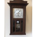 1930's oak mantle clock, 8 day movement striking on a gong, drop dial, est 20-40