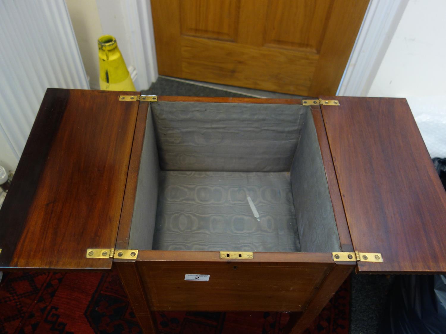 Delicate Victorian period mahogany sewing box on stand, inlaid decoration twin opening flaps top the - Image 2 of 2