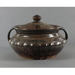 Michael CARDEW (British 1901-1983) Wenford Bridge Pottery twin handle casserole, of dark brown glaze