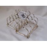 Pair of 4 division bar toast racks on bun feet 4” wide Birm 1906 by M & C0 190g