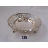 Bon bon dish with pierced rim 3 scrolling feet Birm 1939 by JC 4.5” dia 80g