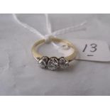 Vintage 18ct gold mounted three stone diamond ring 40pt size 'J'