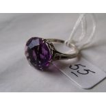 9ct purple stone set ring approx size 'P'