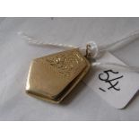 9ct back & front locket 3.9g inc