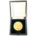 1966 Pádraig Pearse gold commemorative medallion, by Vincze. A cased 2oz, 22-carat gold