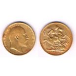 Edward VII gold sovereigns, 1904 and 1905. Fine. (2).