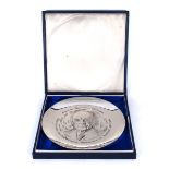 Erskine Childers silver commemorative plate A commemorative silver plate, the central reserve with