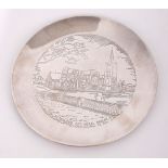 1975 St Patrick's Cathedral, Irish silver commemorative plate. The plain rim enclosing a central