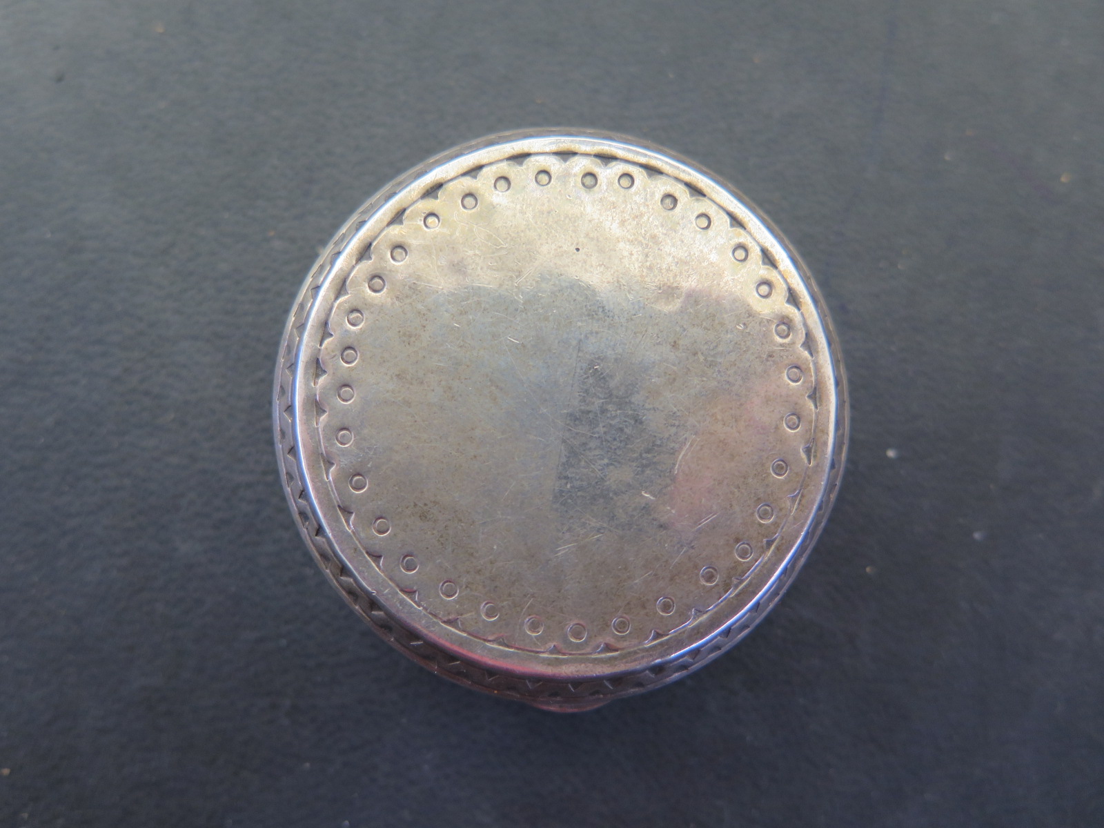 A silver Liberty pill box - Diameter 5cm - approx weight 1 troy ox, 31.