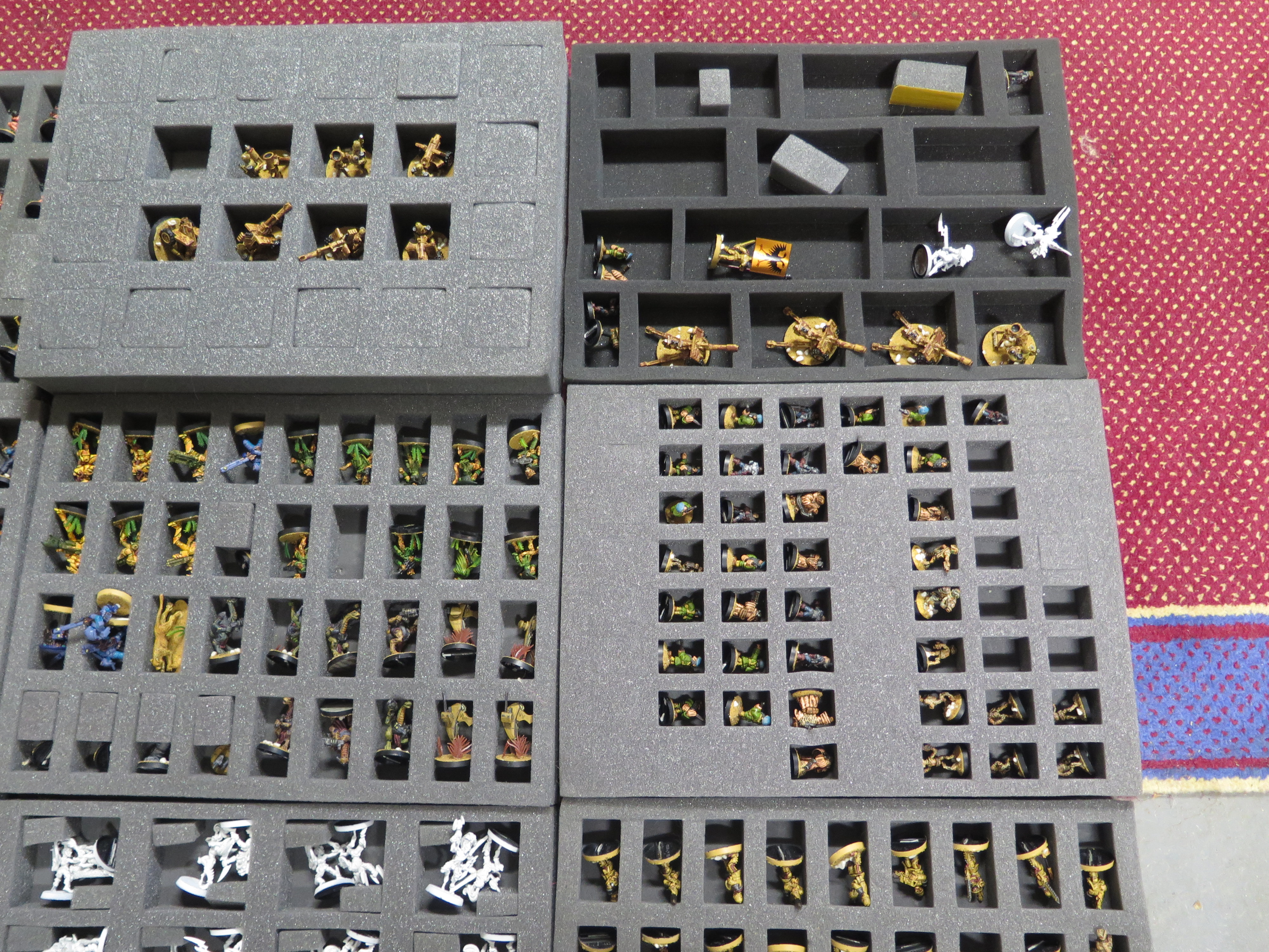 War Gaming - A large padded case by Figures in Comport containing an extensive collection of - Image 4 of 4