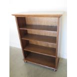 A 20th century oak bookcase with 3 adjustable shelves,