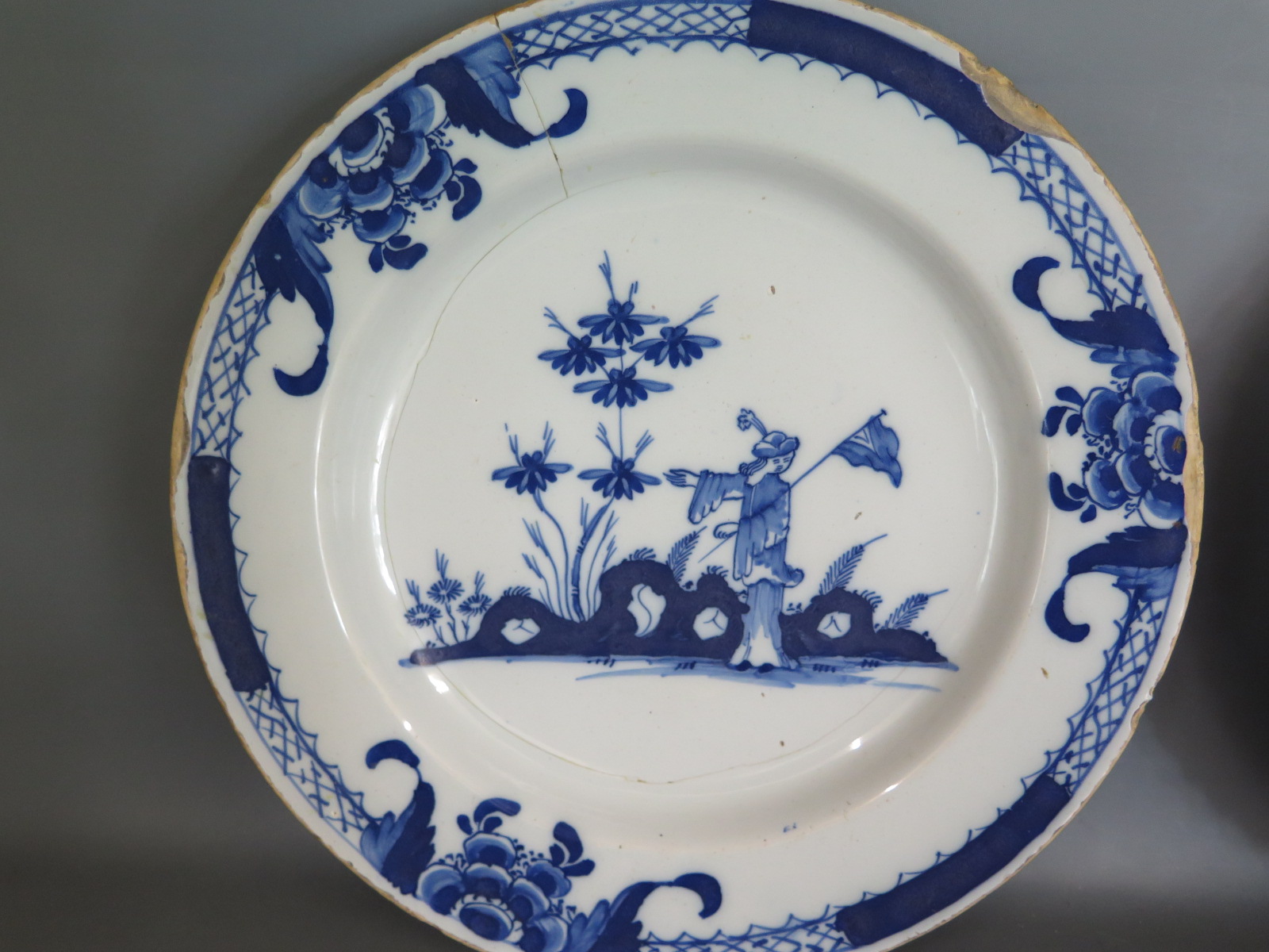 A tin glazed 18th century Earthenware blue and white pie crust dish, - Image 2 of 5