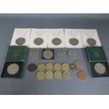 Five Queen Elizabeth the Queen mother five pound coins, eight two pound coins,