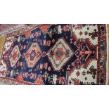 A hand knotted Hamadan rug - 1.88m x 0.