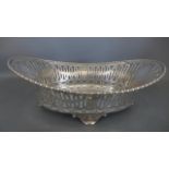 A hallmarked silver pierced bowl of oval form - approx weight 12 troy oz - in good condition,