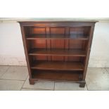 An Edwardian mahogany open bookcase with adjustable shelves - Height 116cm x 107cm x 35cm