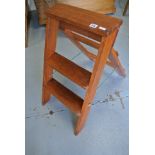 A small 3 step pitch pine step ladder - Height 63cm - good condition,