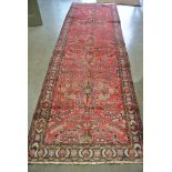 A hand knotted Persian Hamadan rug - 2.85m x 0.