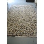 A hand knotted Persian Kashan rug - 2.97m x 2.