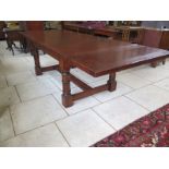 A very large good quality solid oak extending refectory dining table - 274 cm x 107 cm extended -