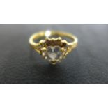 22ct gold ring with stone set heart cluster - the heart shaped central stone surrounded by fourteen