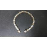 A 9ct Yellow Gold Diamond and Moonstone Bracelet - 18.