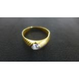 18ct gold single stone set ring - size H-I, 2.