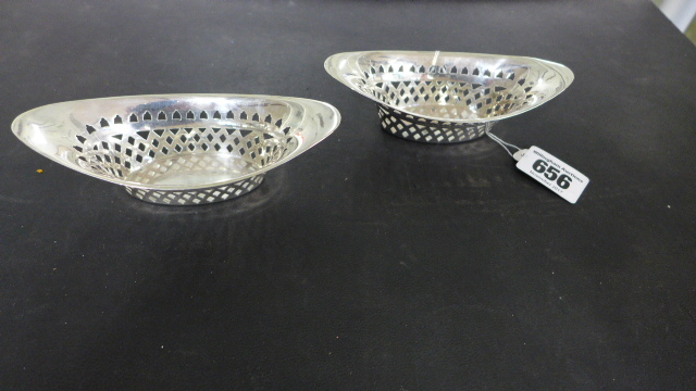 Two Hallmarked Silver Oval Form Pierced Dishes - approximately weight 2 troy oz - both in good